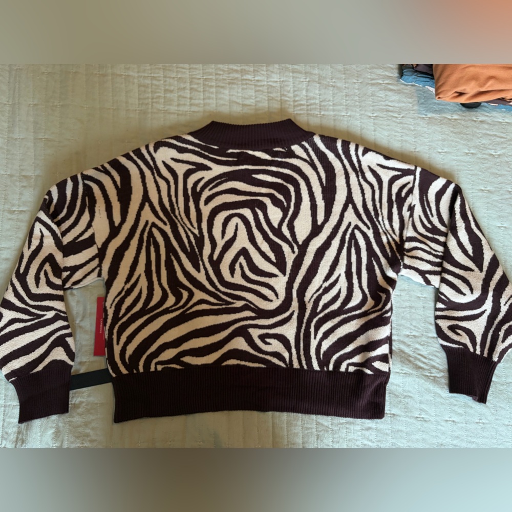 Carbon38 Zebra-Print Crewneck Sweater - Black & Cream - Picture 3 of 4